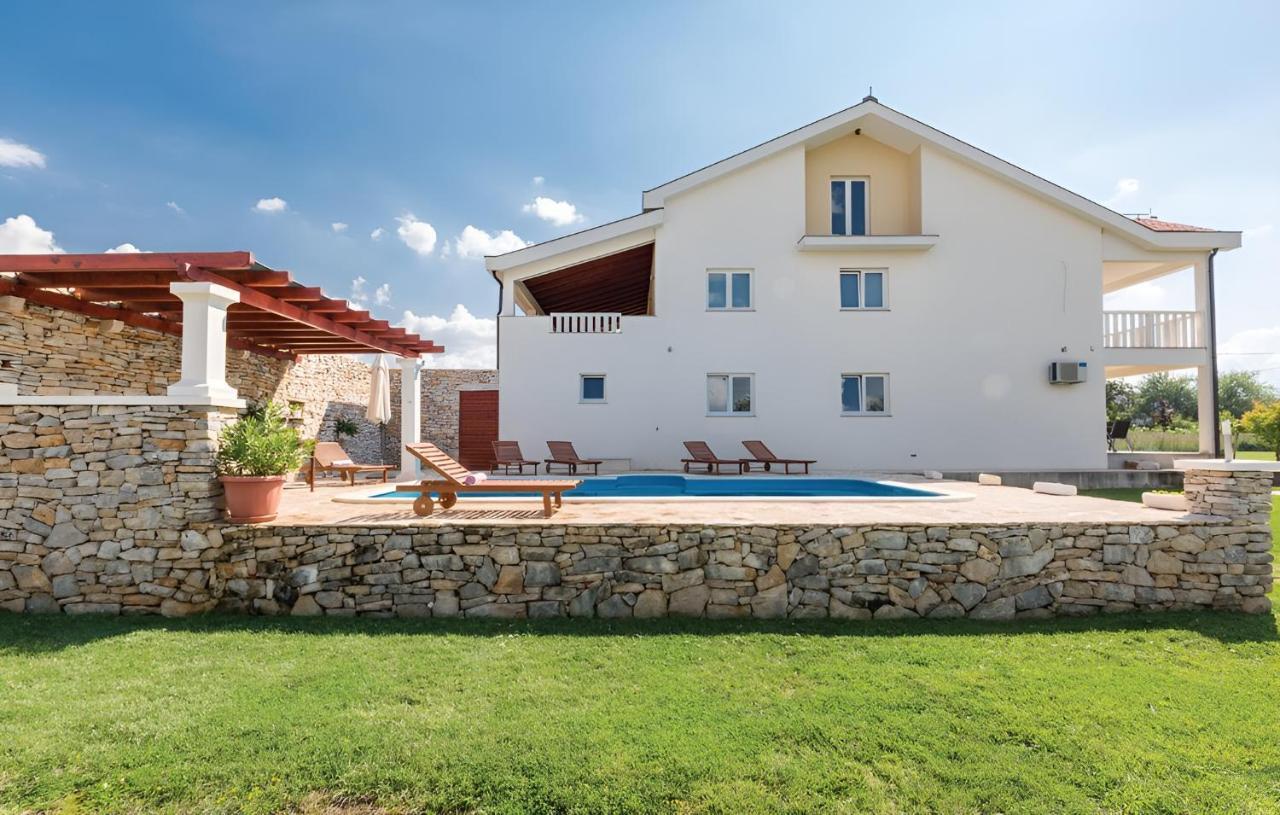 Villa Ivy With Perfect Privacy, Pool, Sauna And Jacuzzi Opanci Экстерьер фото
